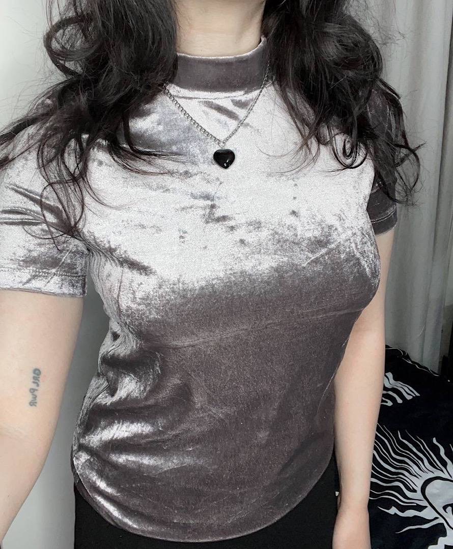 بلوز مخمل بژ