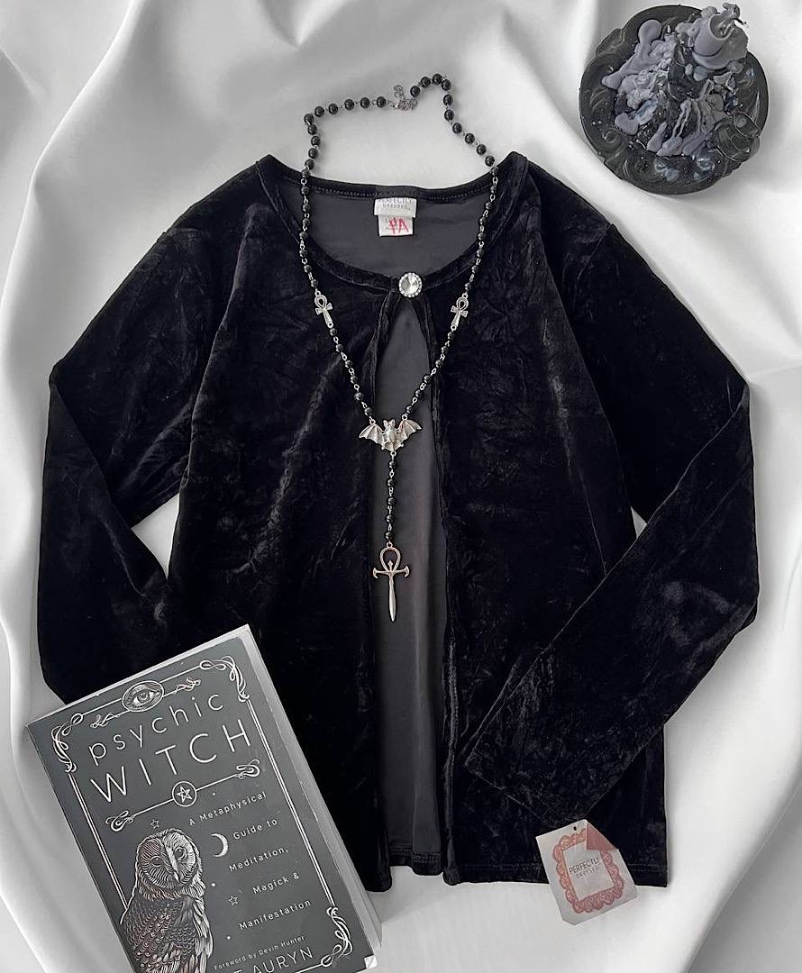 کاردیگن مخمل مشکی