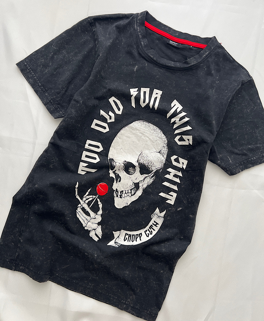 تیشرت سنگشور ذغالی طرح اسکلت cropp