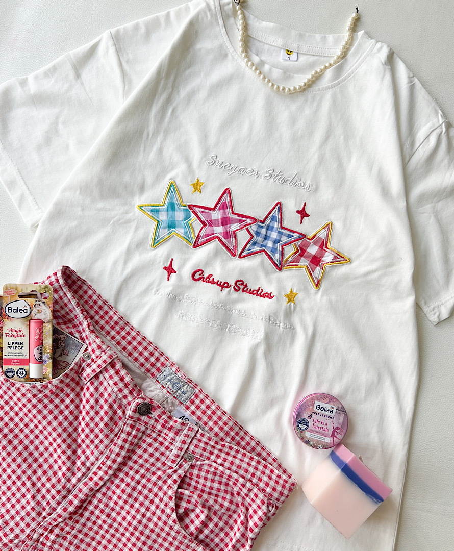 تیشرت سفید طرح ستاره